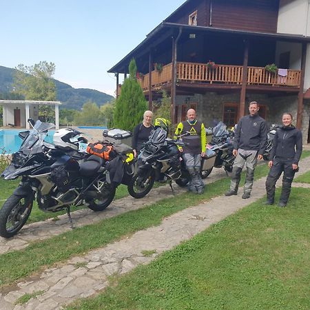 Maison d'hôtes Etno Selo Vrelo & Camping à Berane Extérieur photo