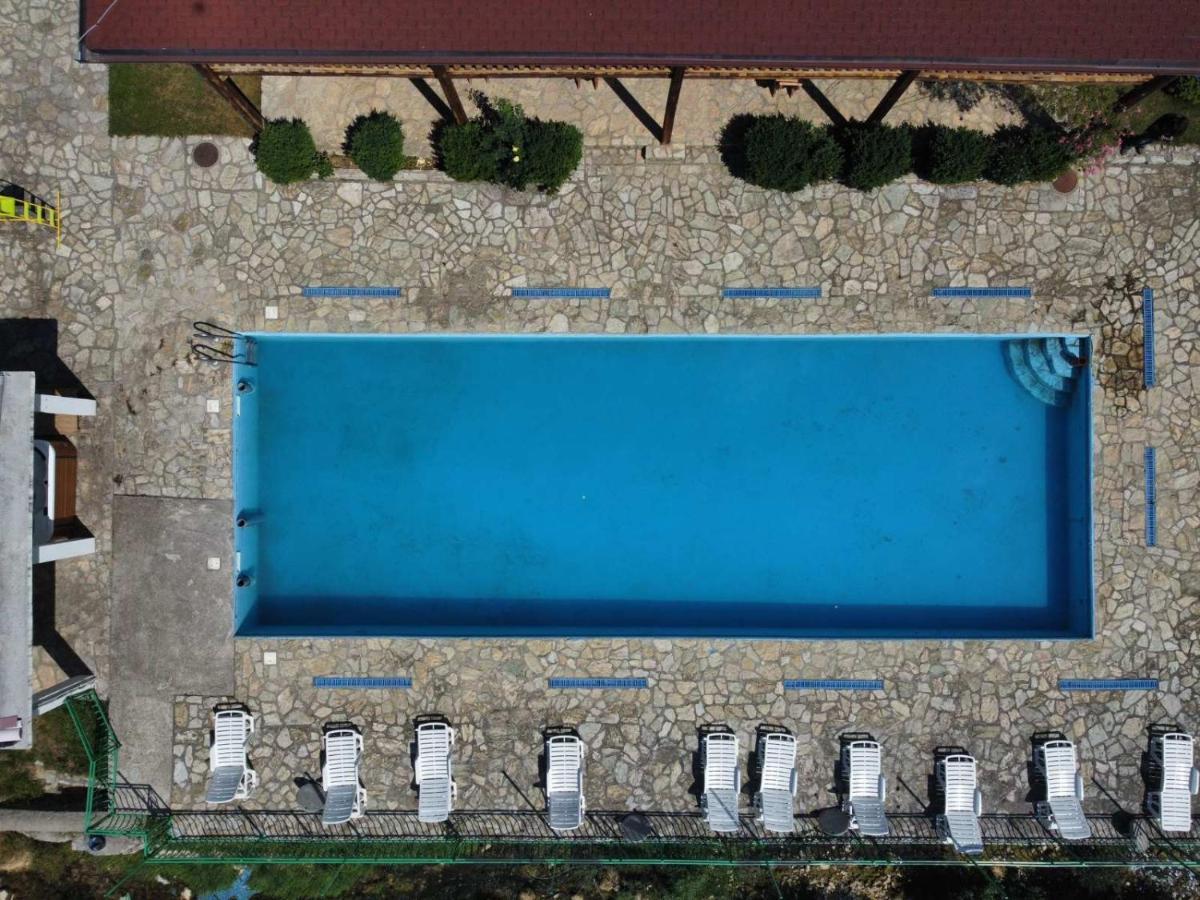 Maison d'hôtes Etno Selo Vrelo & Camping à Berane Extérieur photo