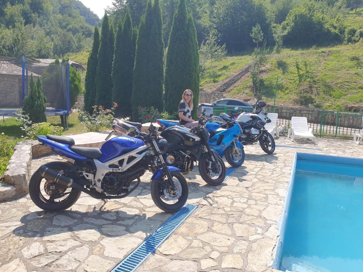 Maison d'hôtes Etno Selo Vrelo & Camping à Berane Extérieur photo
