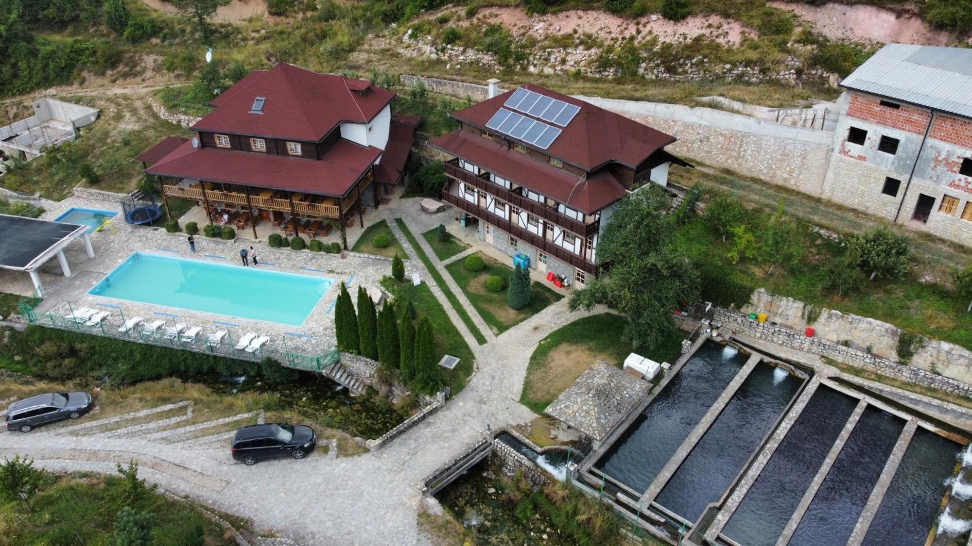 Maison d'hôtes Etno Selo Vrelo & Camping à Berane Extérieur photo